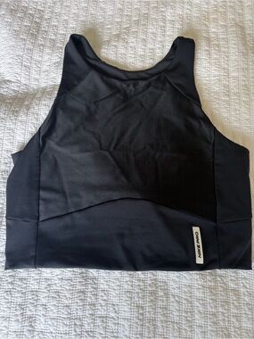 Nike Pro mid-length sports bra in a two-texture design size small